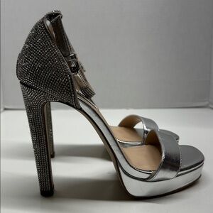 Steve Madden Kisha Platform High Heel Shoes Open Toe Rhinestone Silver Size 8